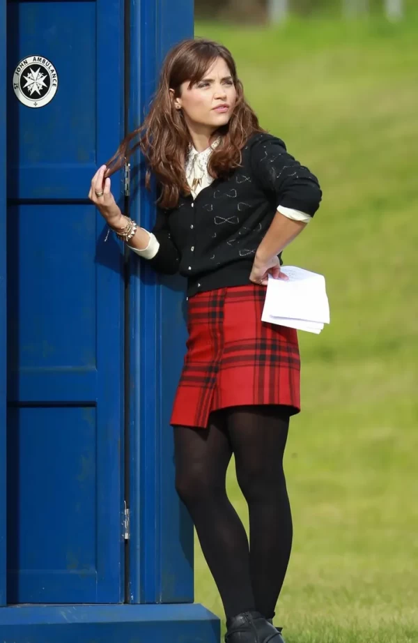 50 Jenna Coleman Sexy And Hot Bikini Pictures Woophy