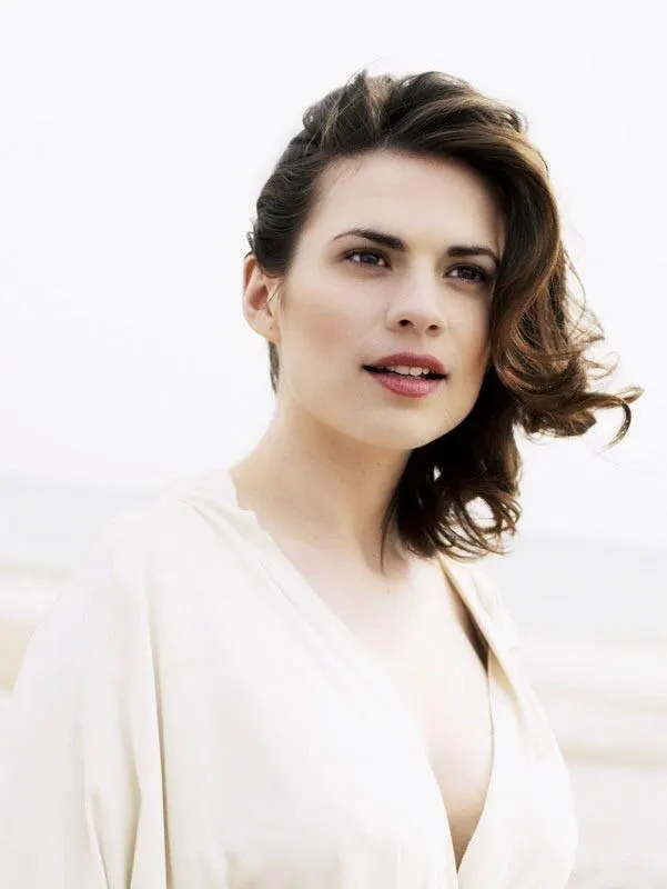 Hayley-Atwell-Swimsuit-Images