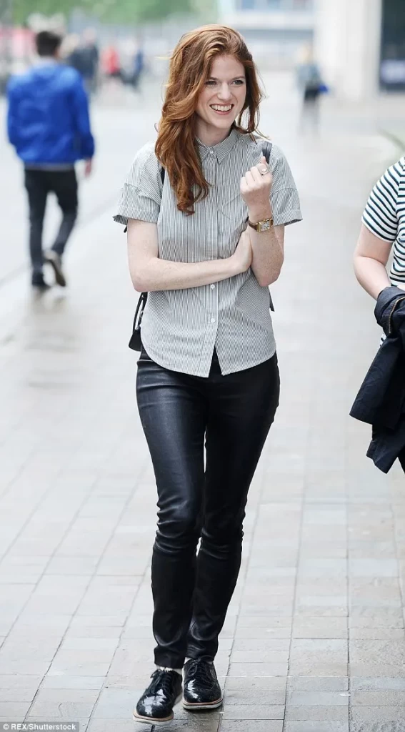 Hot-Pictures-of-Rose-Leslie