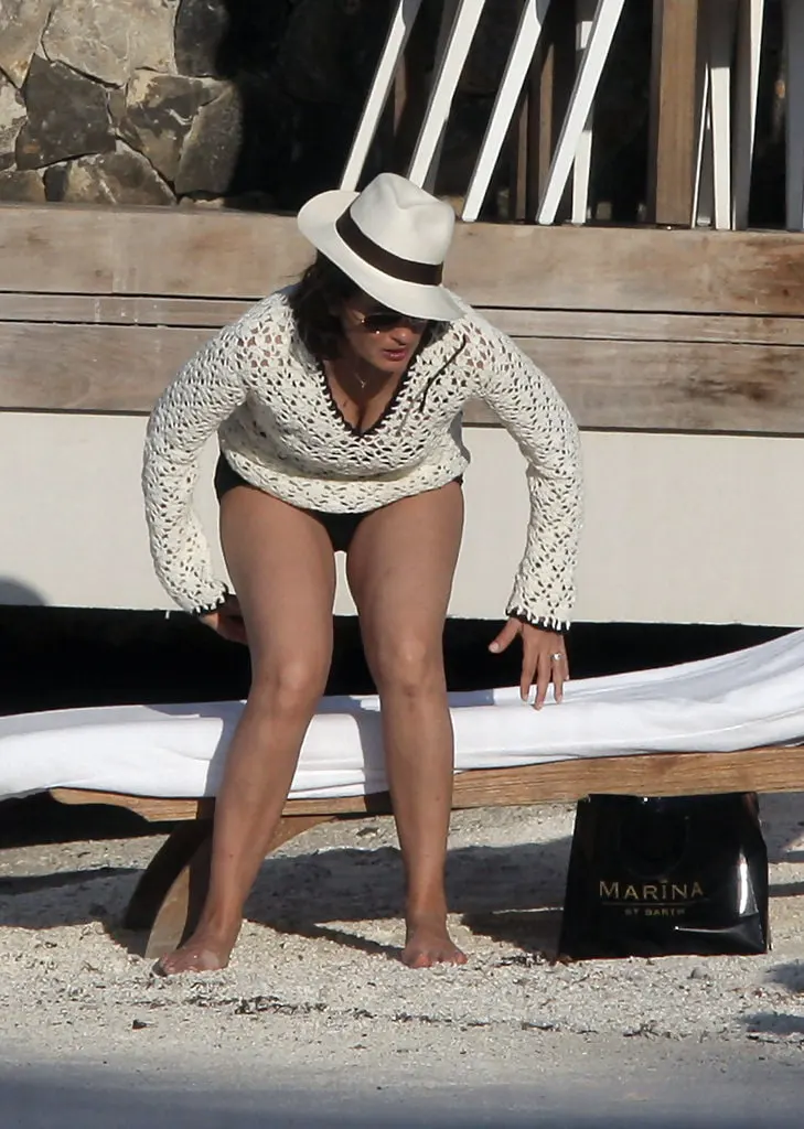 Mariska Hargitay Hot And Sexy Bikini Pictures Woophy