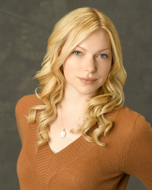 Pics-of-Laura-Prepon