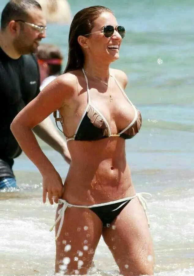 Sandra-Bullock-Bikini-Looks