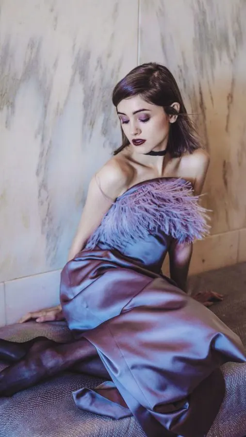 Images-of-Natalia-Dyer