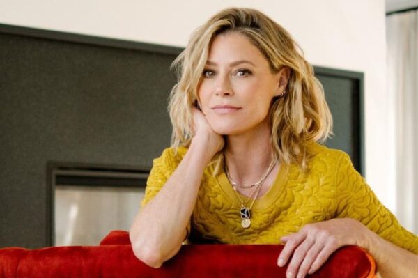 50 Julie Bowen Hot And Sexy Bikini Pictures Woophy 50 Julie Bowen Hot And Sexy Bikini Pictures Woophy