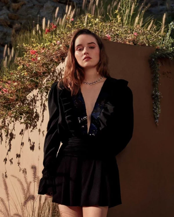 Kaitlyn-Dever-Hot-Images