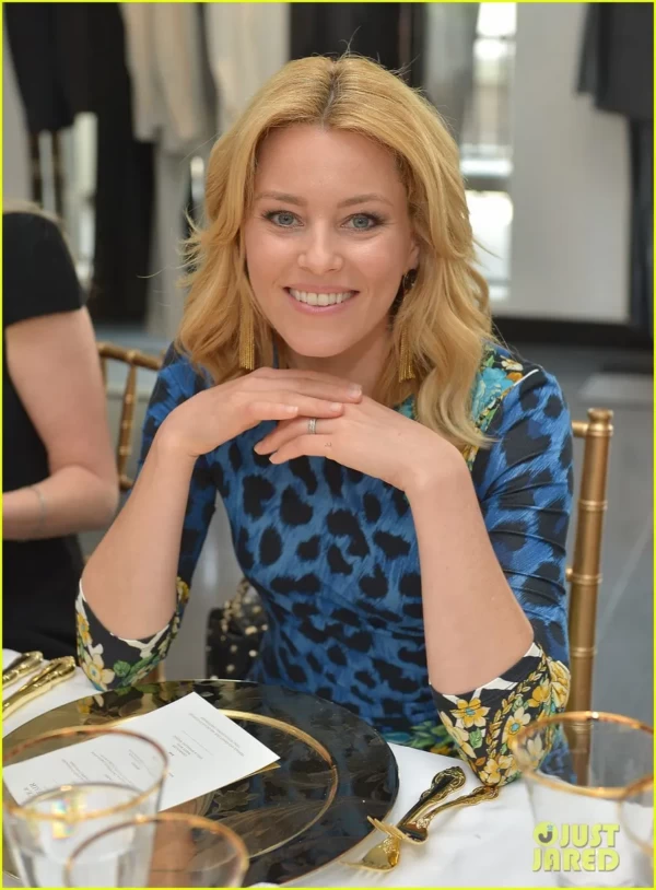 Pictures-of-Elizabeth-Banks