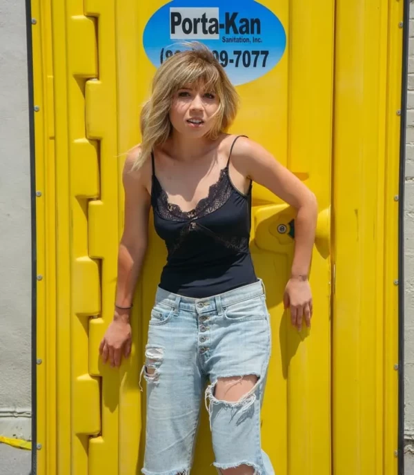 Sexy-Looks-of-Jennette-Mccurdy