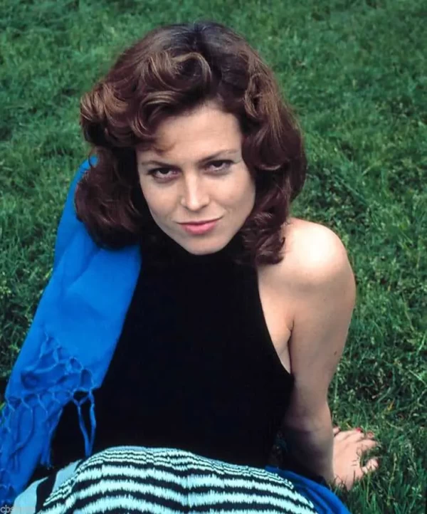 Bikini-Photos-of-Sigourney-Weaver