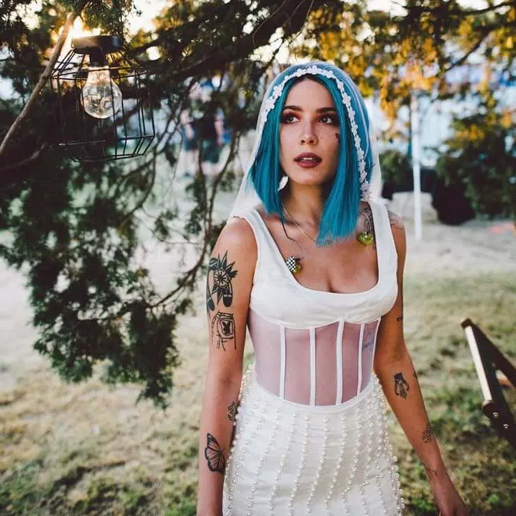 Halsey-Hot-Pics