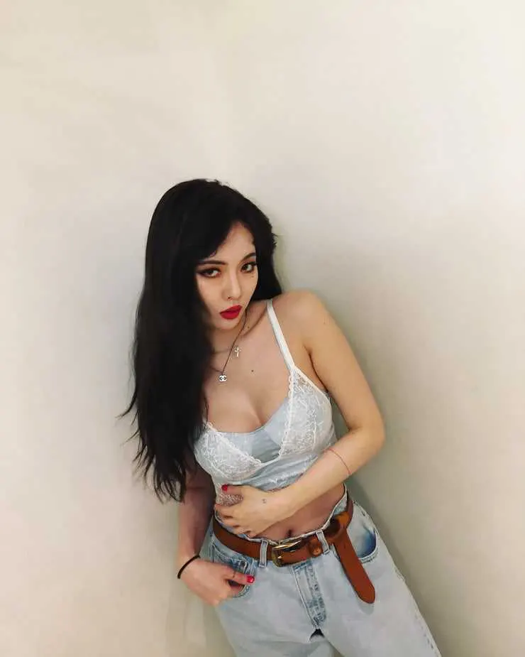 Hyuna-Hot-Images