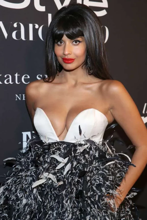 50 Jameela Jamil Hot And Sexy Bikini Pictures Woophy