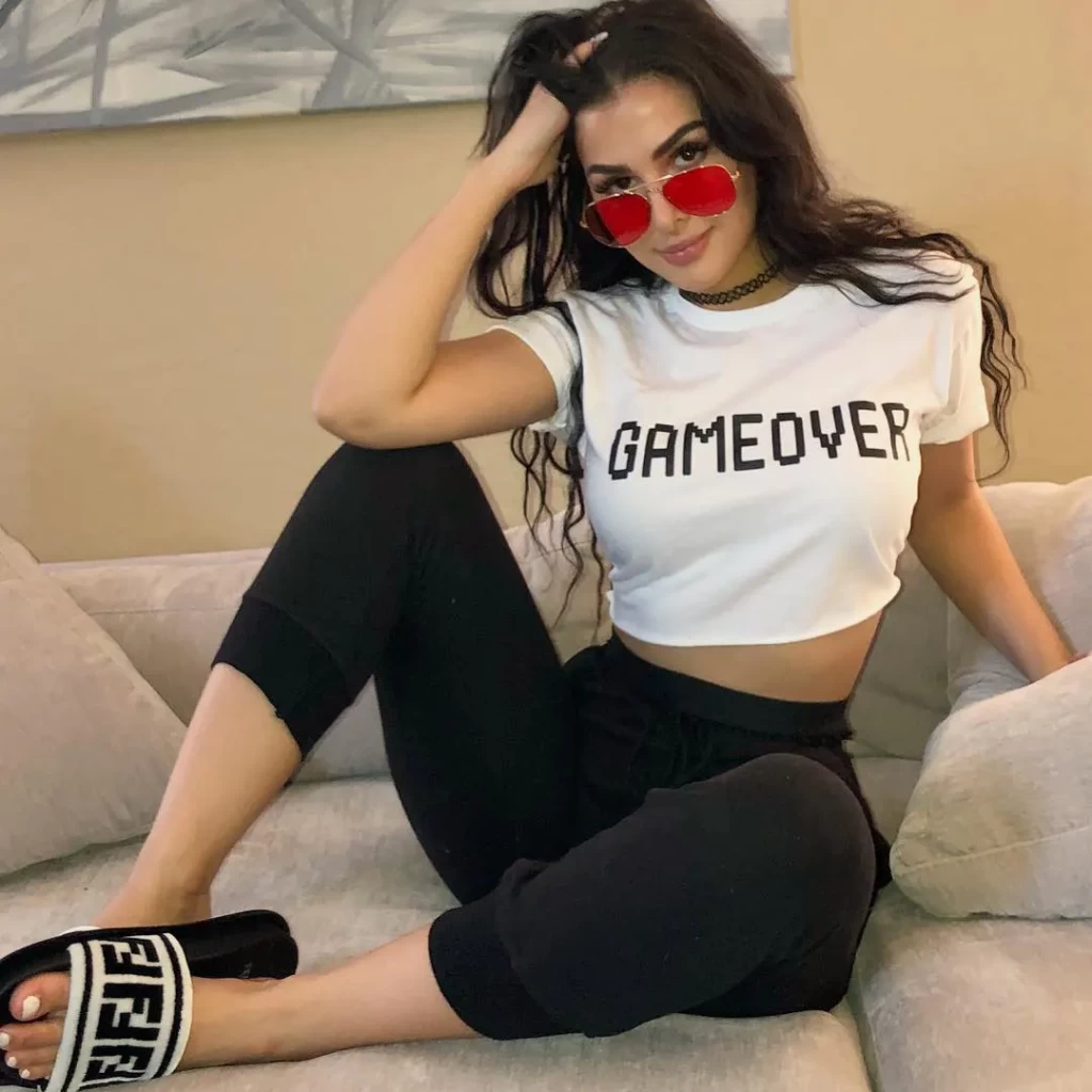 Pictures-of-Sssniperwolf