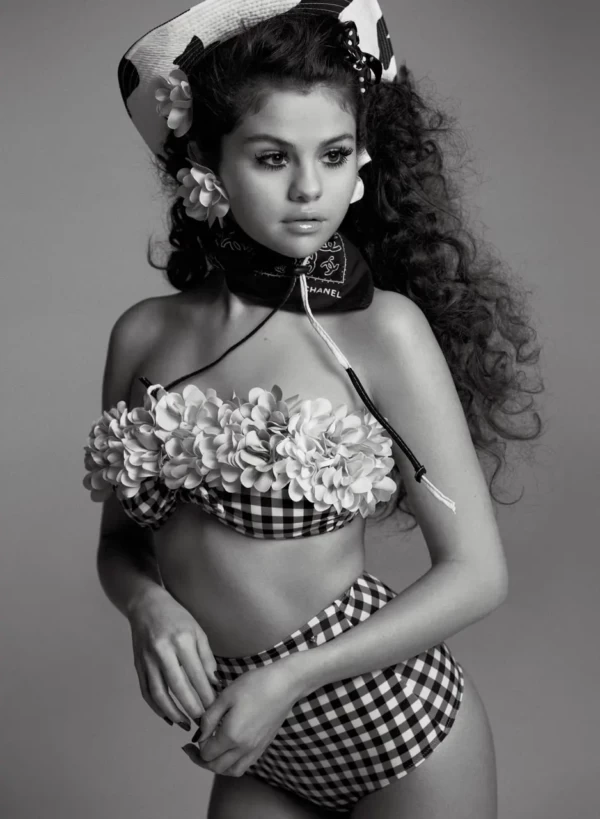 Sexy-Images-of-Selena-Gomez